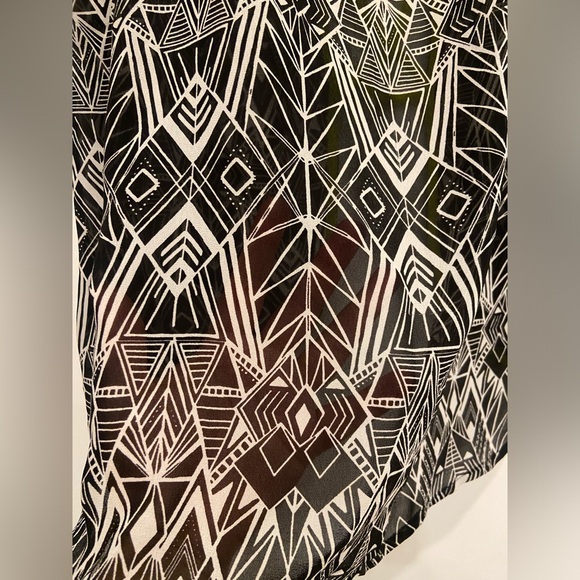 Torrid Ikat Print Blouse - Size O - Picture 5 of 5